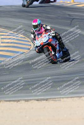 media/Jan-10-2025-CVMA Friday Practice (Fri) [[489e0da257]]/Group 4 and Trackday/Session 3 (Turns 9 and 10)/